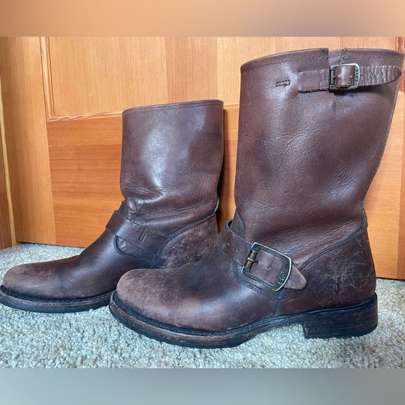 Frye Veronica Short Boots - Picture 2 of 15